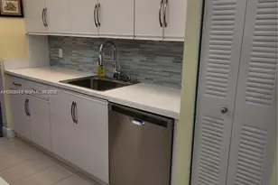 12501 SW 14th St, Pembroke Pines, FL 33027 - Photo 15