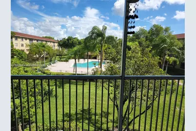 12501 SW 14th St #314R, Pembroke Pines, FL 33027 - Photo 1