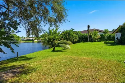 9431 Sea Turtle Ln, Plantation, FL 33324 - Photo 47