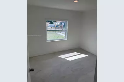 2441 NW 98th St, Miami, FL 33147 - Photo 9