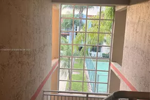 18850 NW 57th Ave, Hialeah, FL 33015 - Photo 13