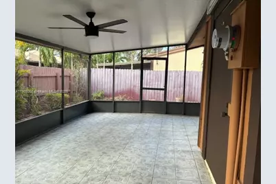 10360 W Cypress Ct #10360, Pembroke Pines, FL 33026 - Photo 9