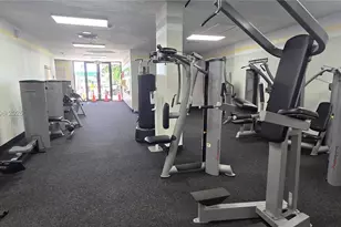 400 Kings Point Dr, Sunny Isles Beach, FL 33160 - Photo 29