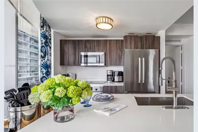 488 NE 18th St #2301, Miami, FL 33132 - Photo 17