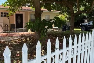 2901 NW 163rd St, Miami Gardens, FL 33054 - Photo 1