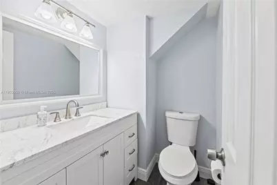 33 Madrid Ln #4-9, Davie, FL 33324 - Photo 21