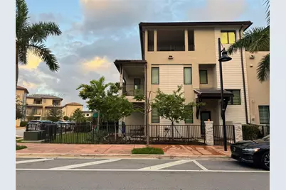 8364 NW 43rd St #0, Doral, FL 33166 - Photo 3