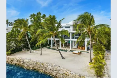 60 Ocean Front Dr, Key Largo, FL 33037 - Photo 9