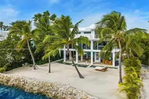 60 Ocean Front Dr, Key Largo, FL 33037 - Photo 9