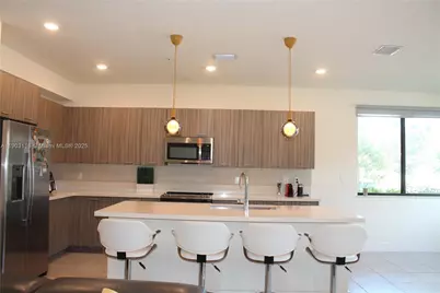 8265 NW 41 St #C-110, Doral, FL 33166 - Photo 1