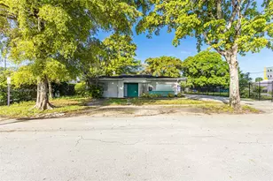 16190 NE 11th Ct, North Miami Beach, FL 33162 - Photo 1