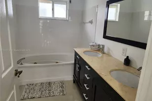 9777 NW 45th Ln, Doral, FL 33178 - Photo 17