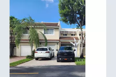 9777 NW 45th Ln, Doral, FL 33178 - Photo 3