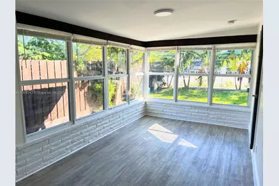 2231 NW 91st St, Miami, FL 33147 - Photo 5