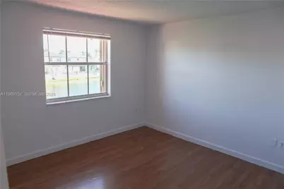 985 NW 132nd Ct, Miami, FL 33182 - Photo 23