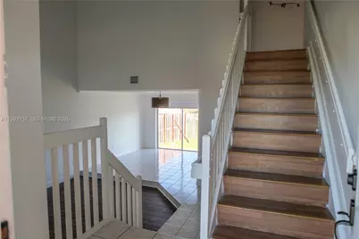 985 NW 132nd Ct, Miami, FL 33182 - Photo 5