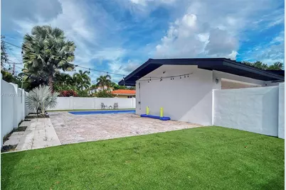 501 NE 105th St, Miami Shores, FL 33138 - Photo 13