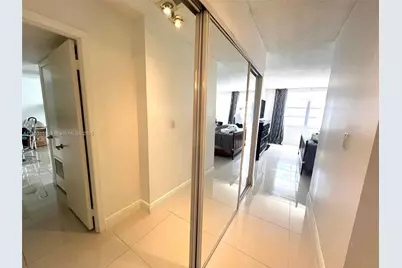 2780 NE 183rd St #1110, Aventura, FL 33160 - Photo 23