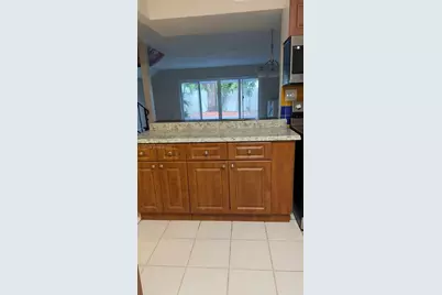 3908 SW 67th Ter #112, Davie, FL 33314 - Photo 5