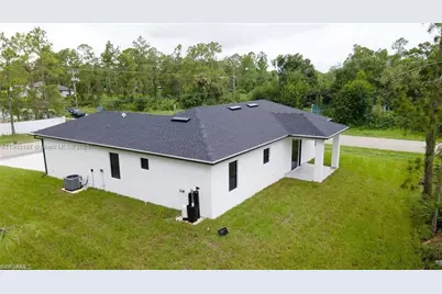 1006 W 10th St, Other City - In The State Of Florida, FL 33972 - Photo 27