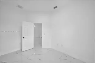 1006 W 10th St, Other City - In The State Of Florida, FL 33972 - Photo 21