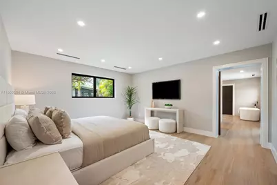 14270 SW 73rd Ave, Palmetto Bay, FL 33158 - Photo 9