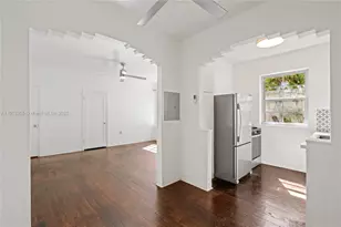 1611 Euclid Ave, Miami Beach, FL 33139 - Photo 1