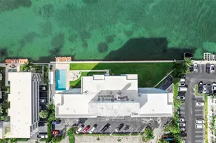 10300 W Bay Harbor Dr, Bay Harbor Islands, FL 33154 - Photo 31