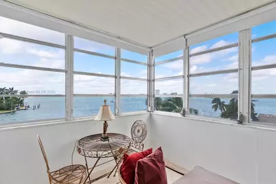 10300 W Bay Harbor Dr #4D, Bay Harbor Islands, FL 33154 - Photo 3