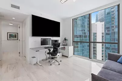 100 E Las Olas Blvd #3201, Fort Lauderdale, FL 33301 - Photo 15