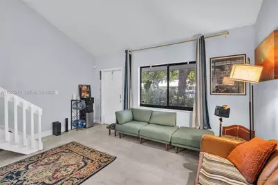 1455 Holly Heights Dr #17, Fort Lauderdale, FL 33304 - Photo 13