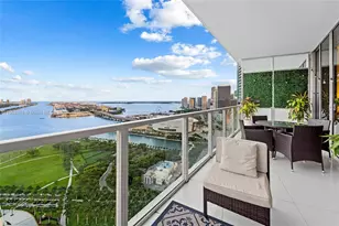 1100 Biscayne Blvd, Miami, FL 33132 - Photo 3