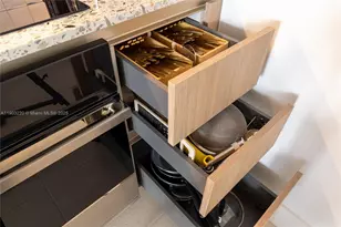 159 NE 6th St, Miami, FL 33132 - Photo 21