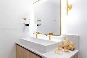 159 NE 6th St, Miami, FL 33132 - Photo 27