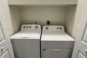 10274 SW 180th St, Miami, FL 33157 - Photo 17