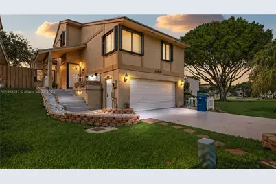 21808 SW 99th Ave, Cutler Bay, FL 33190 - Photo 1