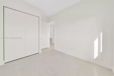 530 SW 11th Ave #302, Miami, FL 33130 - Photo 9