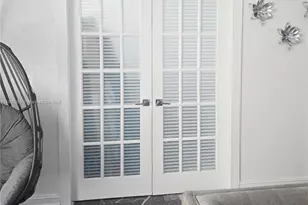 675 E 31st St, Hialeah, FL 33013 - Photo 11