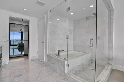3131 NE 7th Ave #4203, Miami, FL 33137 - Photo 37