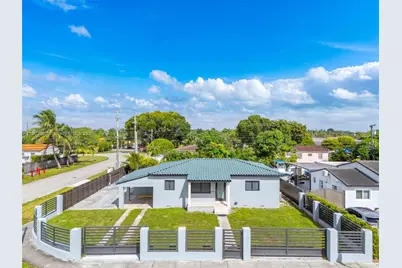 175 W 56th St, Hialeah, FL 33012 - Photo 33