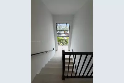 [Address not provided], Miami Beach, FL 33139 - Photo 5