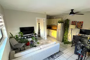 270 NW 40th Ct, Miami, FL 33126 - Photo 23