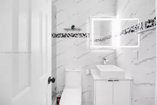 365 SW 17th Ave, Homestead, FL 33030 - Photo 7