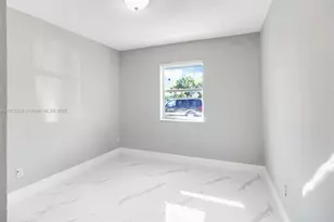 365 SW 17th Ave, Homestead, FL 33030 - Photo 9