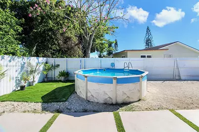 365 SW 17th Ave, Homestead, FL 33030 - Photo 25