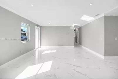 365 SW 17th Ave, Homestead, FL 33030 - Photo 5