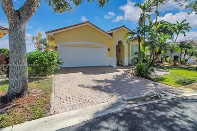 2953 SW 138th Ave, Miramar, FL 33027 - Photo 3