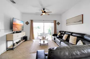 2953 SW 138th Ave, Miramar, FL 33027 - Photo 9