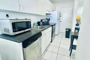 100 Lincoln Rd, Miami Beach, FL 33139 - Photo 7