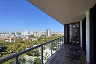 4000 Island Blvd, Aventura, FL 33160 - Photo 3